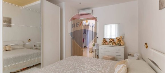 Квартира с 3 спальнями в Бари, Италия № 363678 10