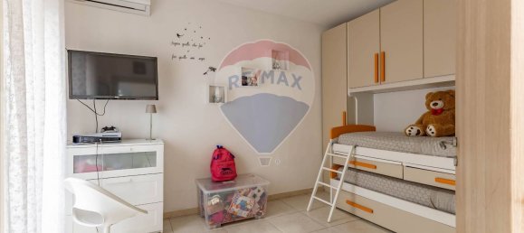 Квартира с 3 спальнями в Бари, Италия № 363678 16