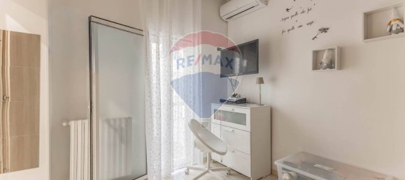 Квартира с 3 спальнями в Бари, Италия № 363678 17