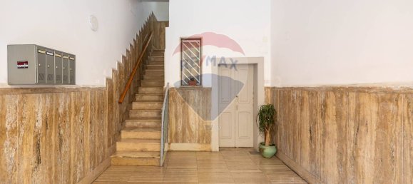 Квартира с 3 спальнями в Бари, Италия № 363678 3