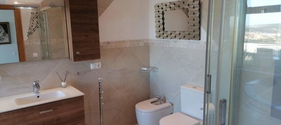 Villa de 4 dormitorios en Santa Ponsa, Spain No. 14690 25