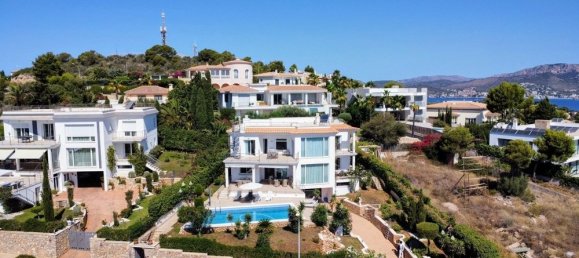 Villa de 4 dormitorios en Santa Ponsa, Spain No. 14690 28