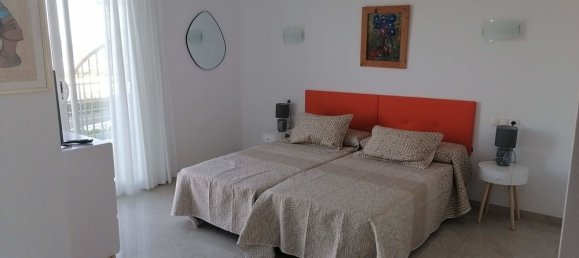 Villa de 4 dormitorios en Santa Ponsa, Spain No. 14690 22