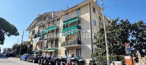 1 Schlafzimmer Wohnung in Genoa, Italy, Nr. 35852 11