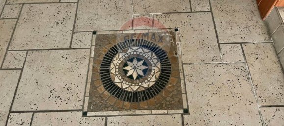 Imóvel comercial de 1 divisão em Bari, Italy N.º 56782 3