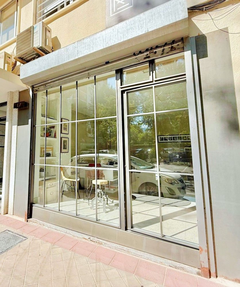 31m² Commercial property in Madrid, Spain No. 259100