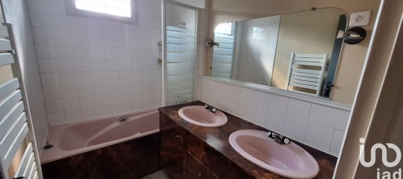 4 bedrooms House in Etrechet, France No. 236457 11