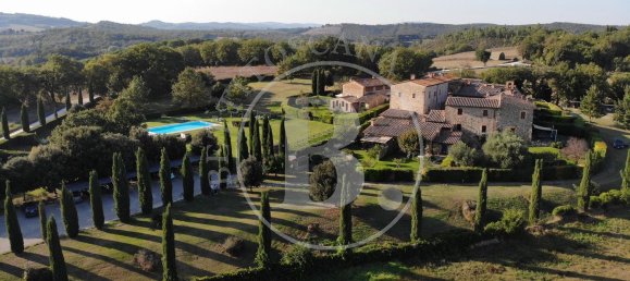 5 rooms Duplex in Colle di Val d'Elsa, Italy No. 57127 2