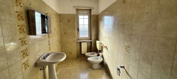 Apartamento de 4 habitaciónes en Castagnito, Italy No. 234870 9