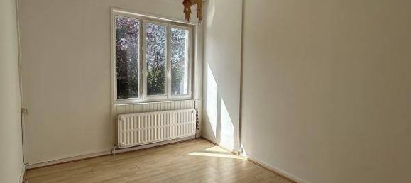 Villa de 2 dormitorios en Rhone, France No. 287005 9