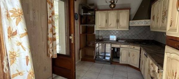 Villa de 2 dormitorios en Rhone, France No. 287005 6