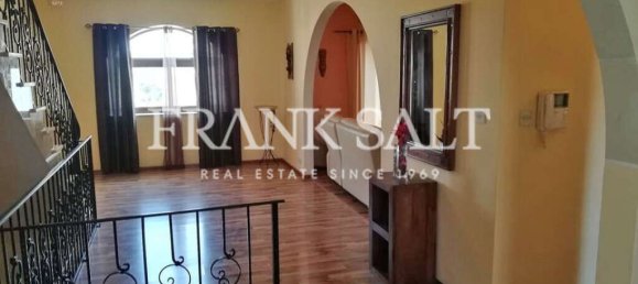 3 Schlafzimmer Maisonette-Wohnung in Attard, Malta, Nr. 7567 2