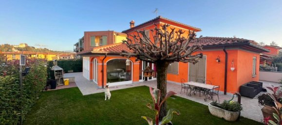 6 rooms Villa in Pistoia, Italy No. 219135 2