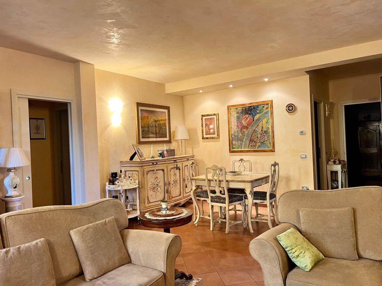 6 rooms Villa in Pistoia, Italy No. 219135