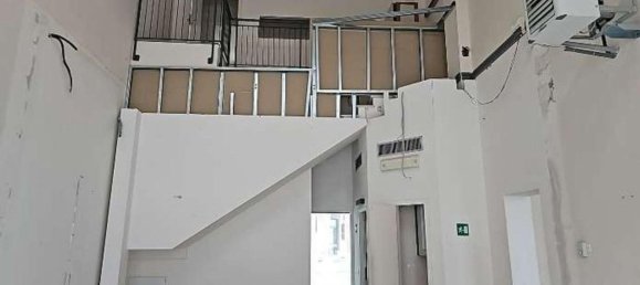 364m² Commercial property in Ravenna, Italy No. 372055 7