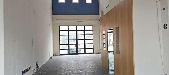 364m² Commercial property in Ravenna, Italy No. 372055 13