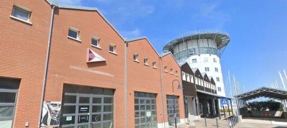 364m² Commercial property in Ravenna, Italy No. 372055 2