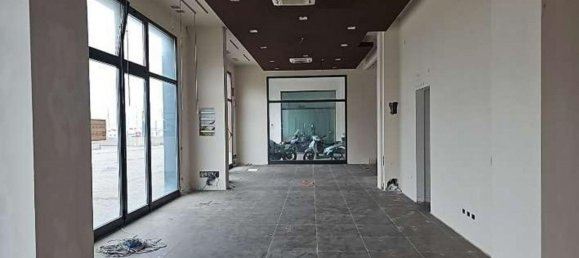 364m² Commercial property in Ravenna, Italy No. 372055 12