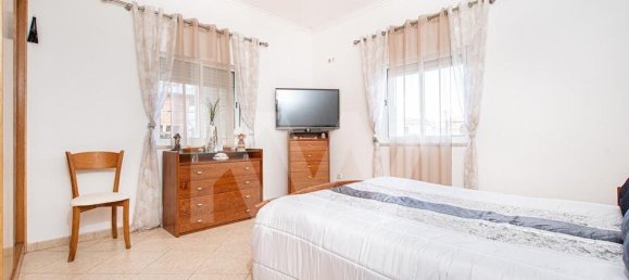 3 chambres Villa à Loures, Portugal No. 15786 36