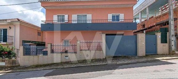 3 chambres Villa à Loures, Portugal No. 15786 9