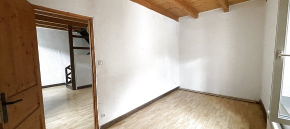 2 bedrooms Apartment in Ronchamp, France No. 273955 4