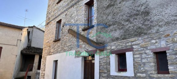 3 rooms House in Travo, Italy No. 88883 7