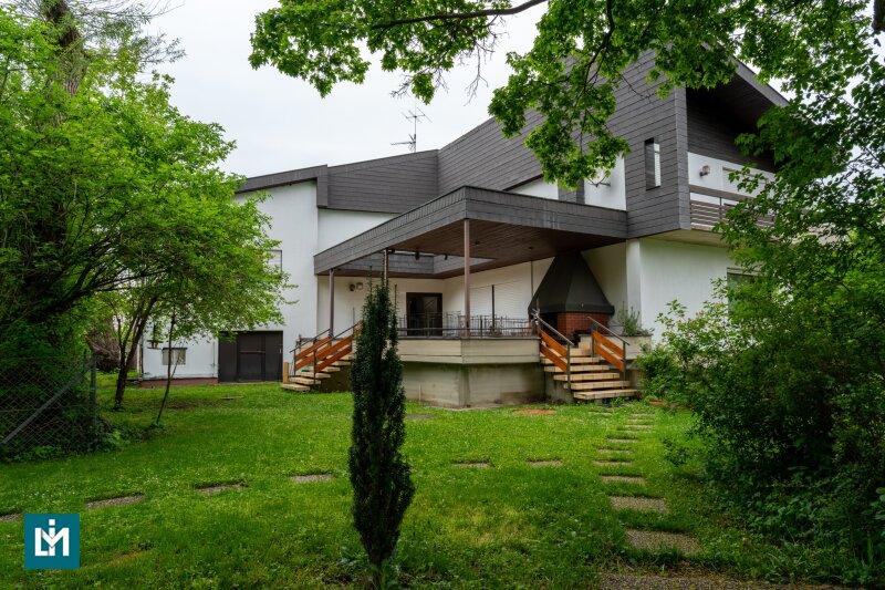 8 rooms House in Wiener Neustadt, Austria No. 157259