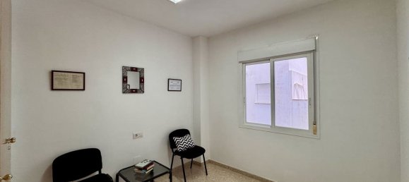 3 bedrooms Penthouse in Estepona, Spain No. 18896 7