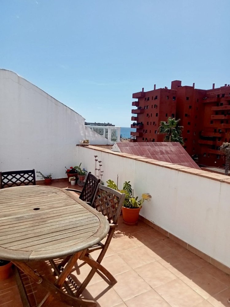 3 bedrooms Penthouse in Estepona, Spain No. 18896