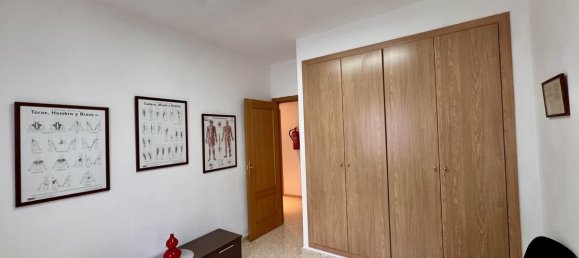 3 bedrooms Penthouse in Estepona, Spain No. 18896 10