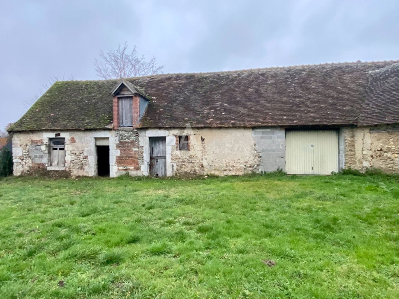 Casa de 4 divisões em Soings-en-Sologne, France N.º 78729