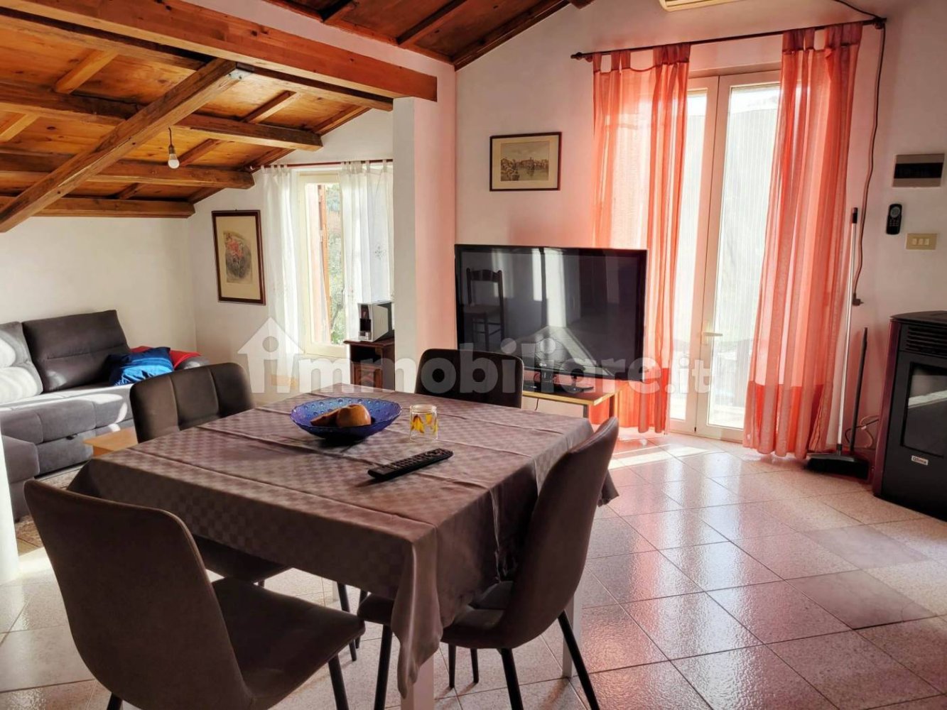 1 Schlafzimmer Haus in Monterotondo, Italy, Nr. 215971