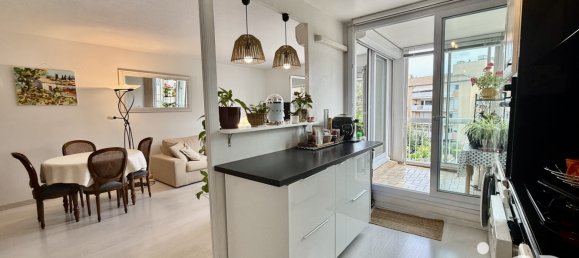 2 bedrooms Apartment in Aix-en-Provence, France No. 352148 2