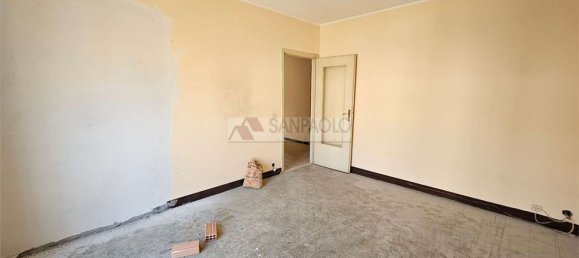 3 Schlafzimmer Wohnung in Alba, Italy, Nr. 318728 11
