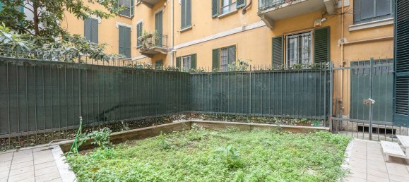 5 rooms Apartment in Milan, Italy No. 333238 8