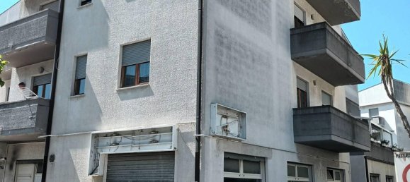 Propiedad comercial en Silvi, Italy 377 m² No. 308080 2