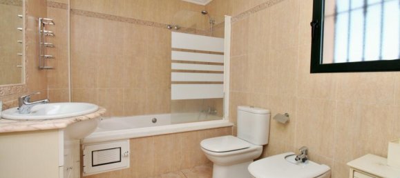 3 bedrooms Villa in Alicante, Spain No. 261779 18