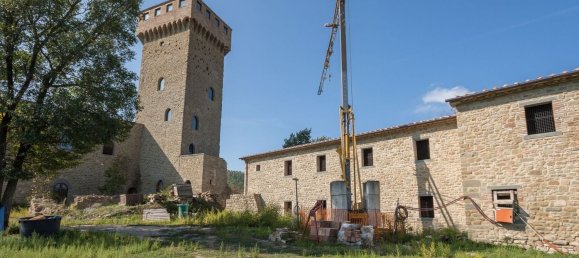 30 rooms House in Passignano sul Trasimeno, Italy No. 53481 32