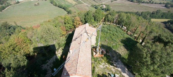 30 rooms House in Passignano sul Trasimeno, Italy No. 53481 35