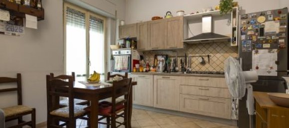3 Schlafzimmer Wohnung in Catanzaro, Italy, Nr. 284524 9