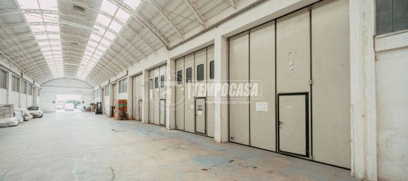 Almacén en Voghera, Italy 300 m² No. 301368 4