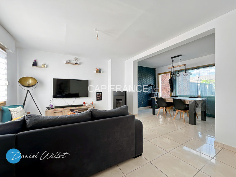 3 bedrooms House in Brebieres, France No. 224759