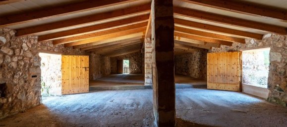 8 bedrooms House in Muro, Spain No. 155382 17