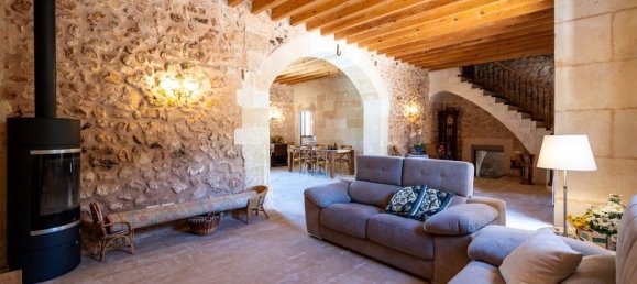 8 bedrooms House in Muro, Spain No. 155382 7