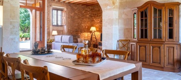 8 bedrooms House in Muro, Spain No. 155382 5