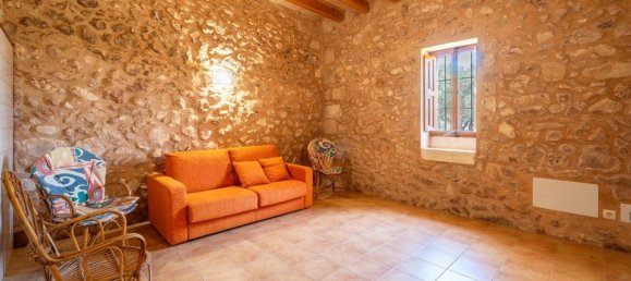 8 bedrooms House in Muro, Spain No. 155382 11