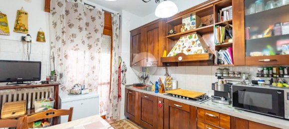 3 Schlafzimmer Wohnung in Uboldo, Italy, Nr. 334206 10