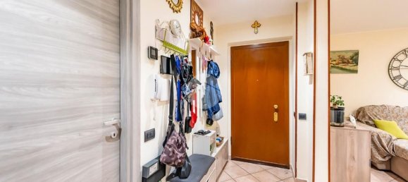 3 Schlafzimmer Wohnung in Uboldo, Italy, Nr. 334206 7