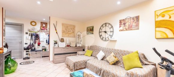 3 Schlafzimmer Wohnung in Uboldo, Italy, Nr. 334206 4