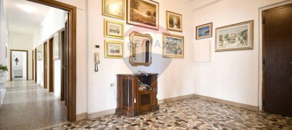 7غرفة شقة في Cagliari, Italy رقم 9251 13